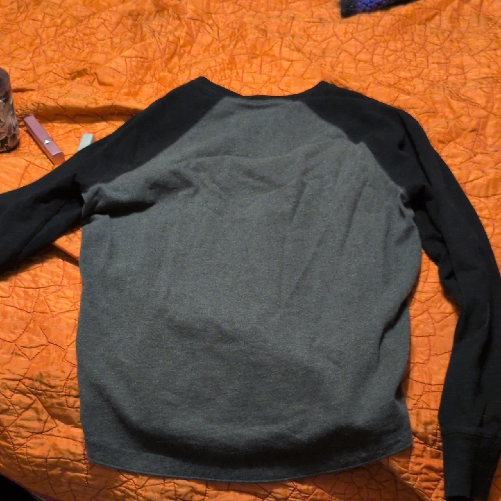 Urban Pipeline Men's Green and Black Crewneck Sweater